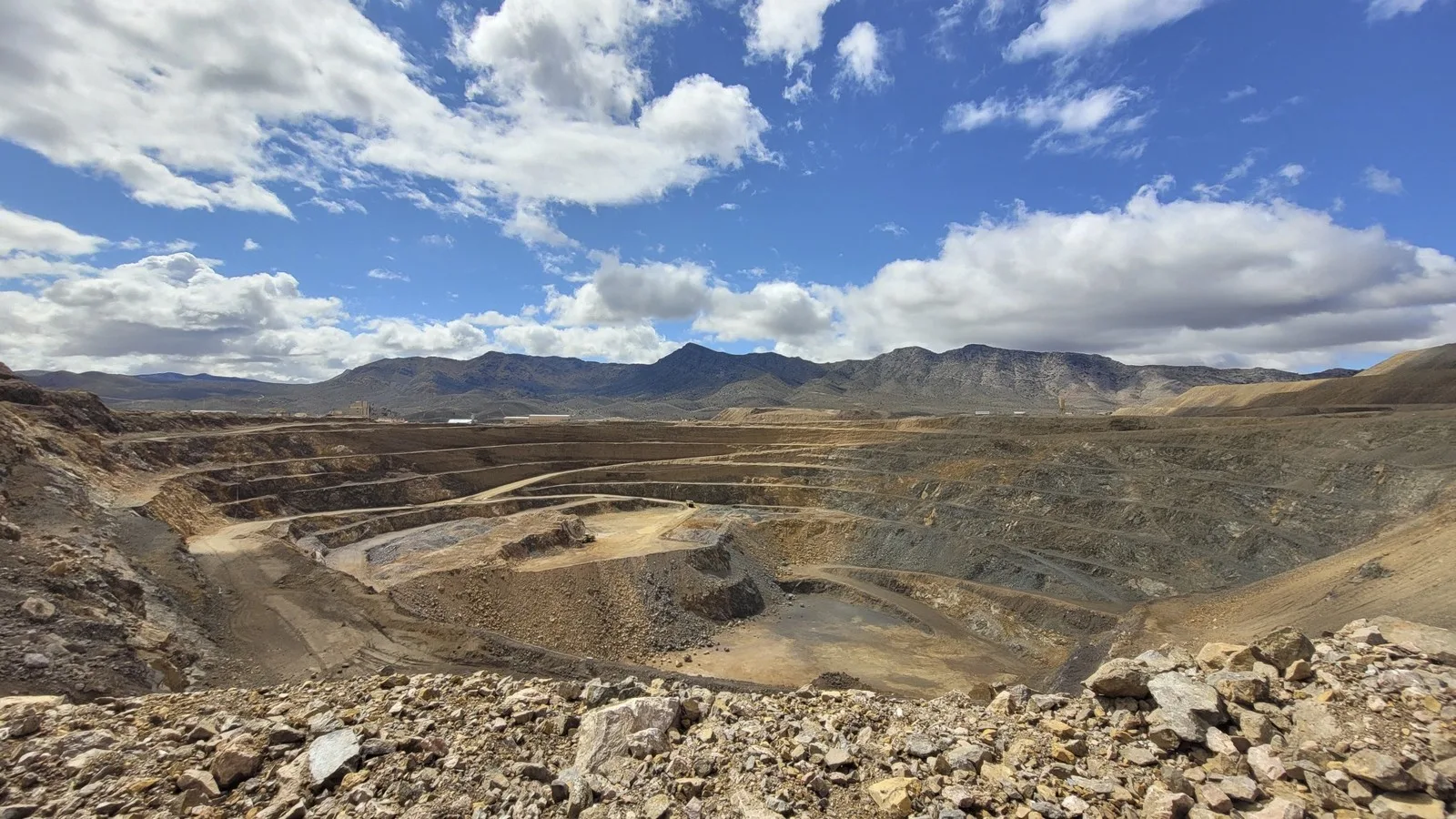 Minería de tierras raras