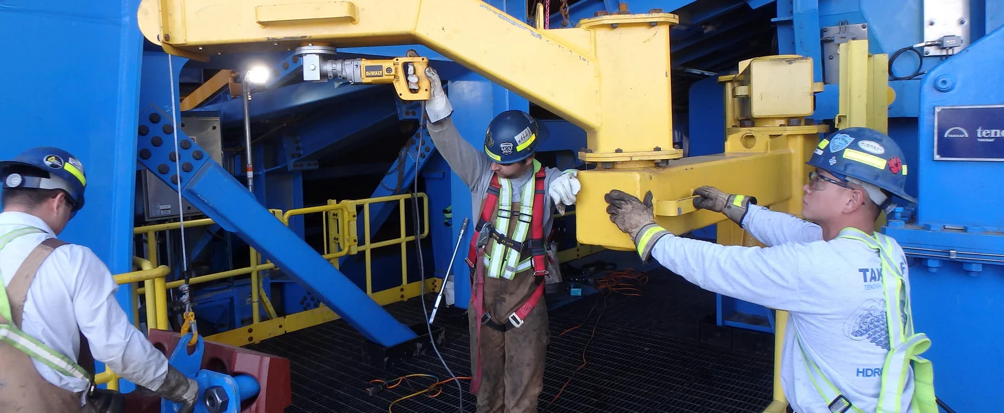 TAKRAF The tooth segment is recycled into the original layout of maintenance platform for positioning and handling areas in a dent section