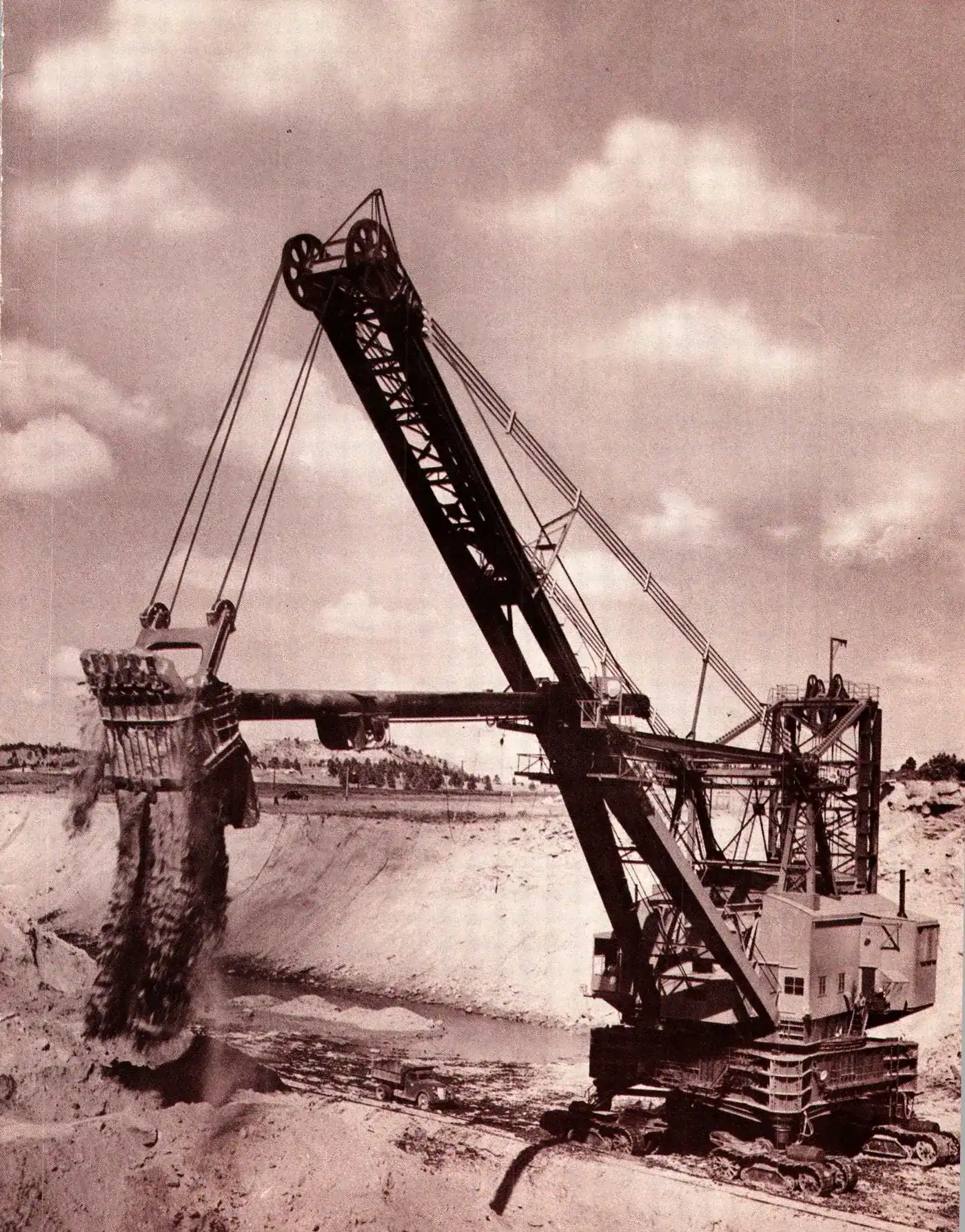 Palas de desmonte y dragalinas Bucyrus-Erie serie B
