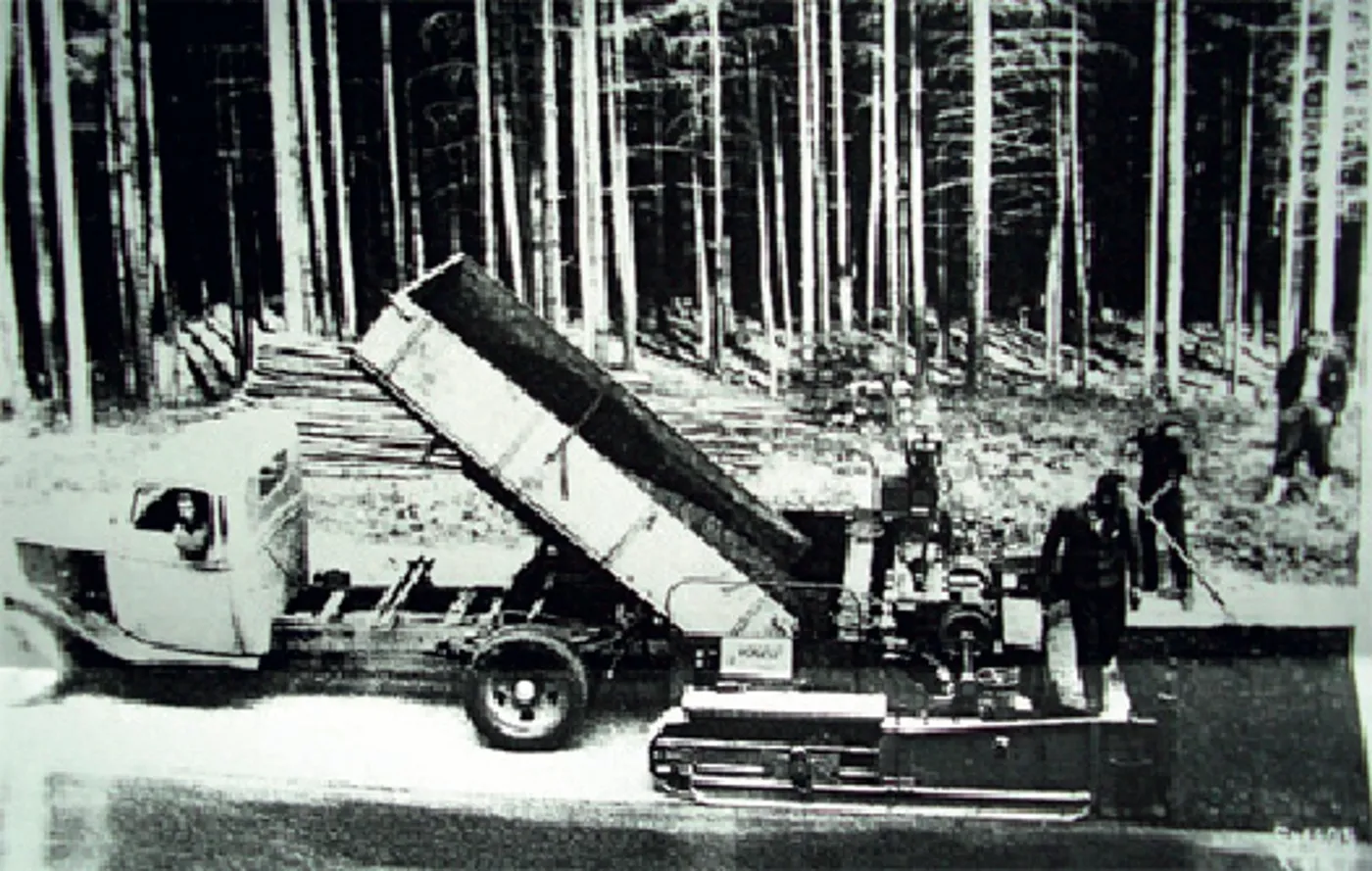 1935