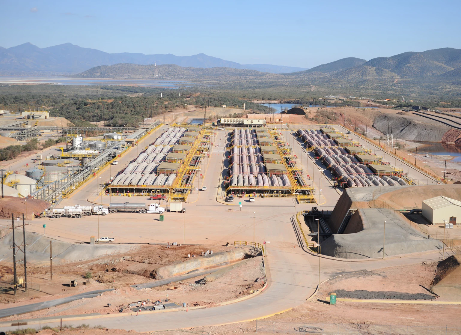 Lixiviación en pilas de mineral de óxido de cobre–SX/EW