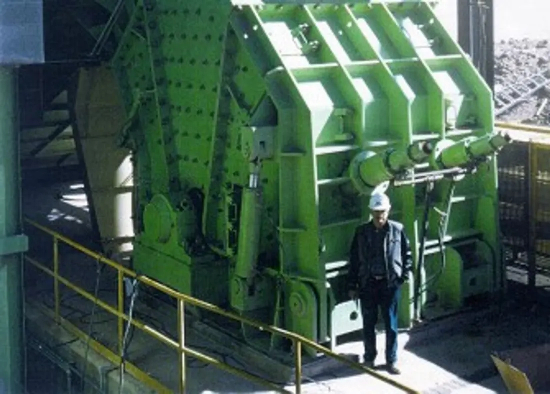 thyssenkrupp Polysius PB 200/250 imagen del fabricante de la trituradora de impacto
